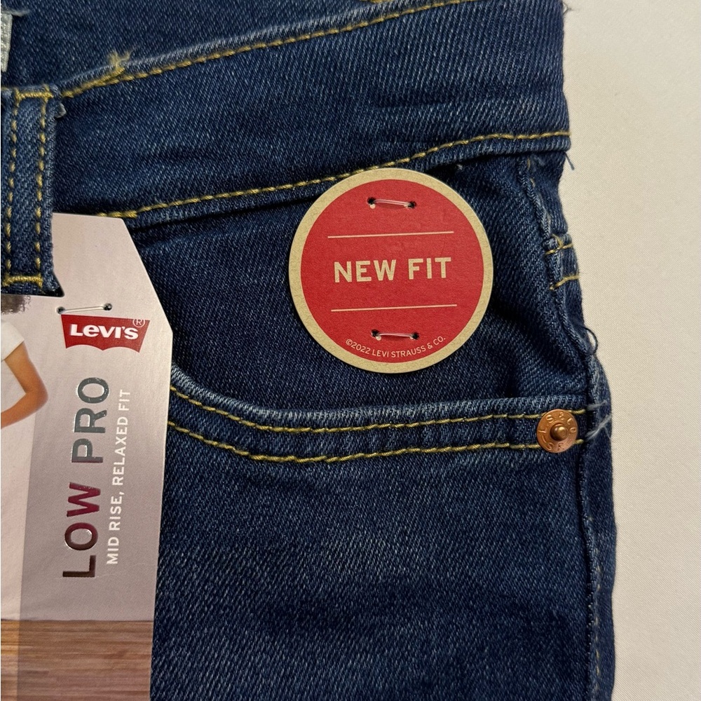 Levi's Dark Blue Stretch Low Pro Jeans with Red Label - Picture 8 of 9